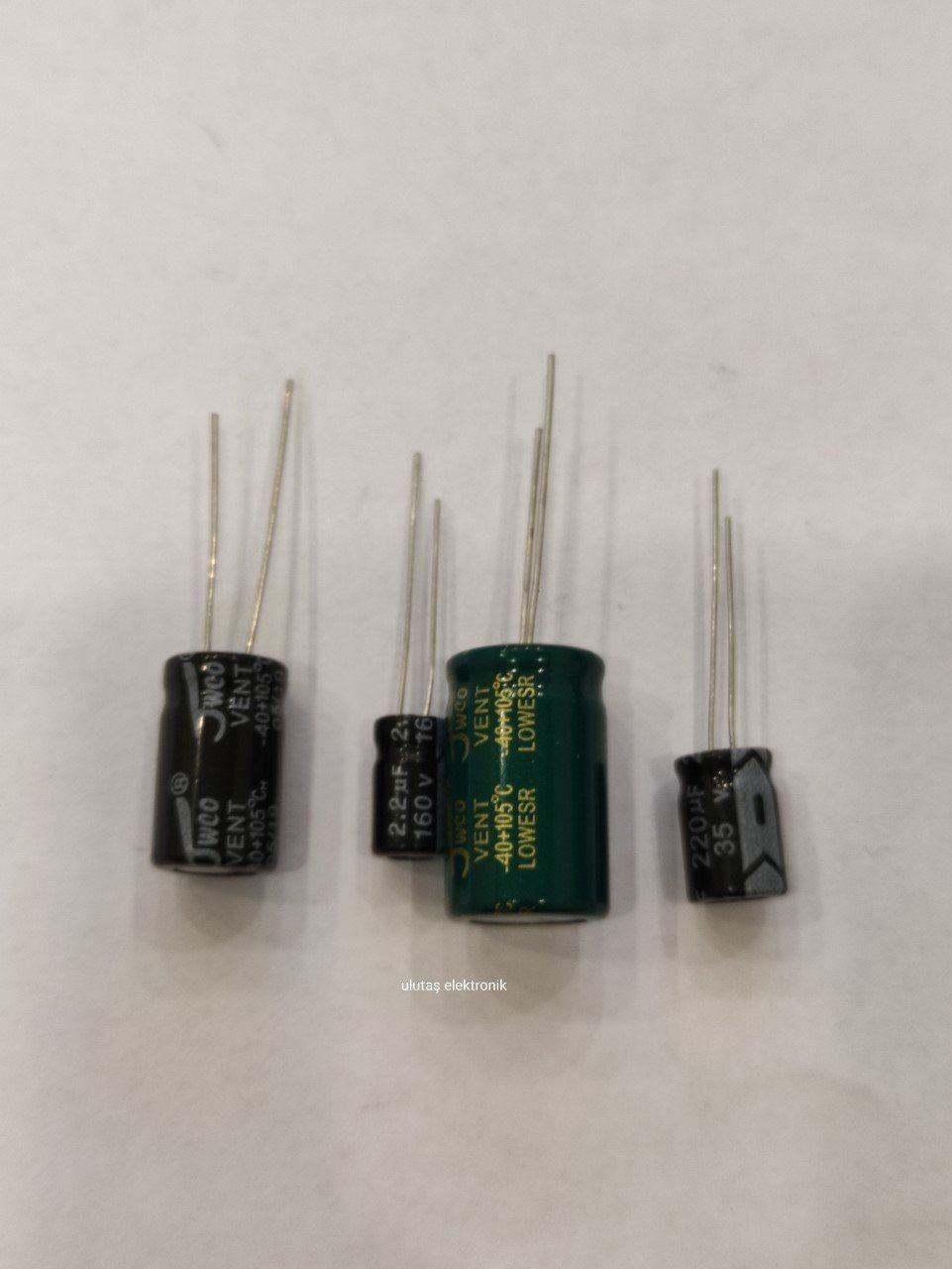 22UF 350V 105C 10X20 Elektrolitik Alüminyum Kondansatör - 25 ADET