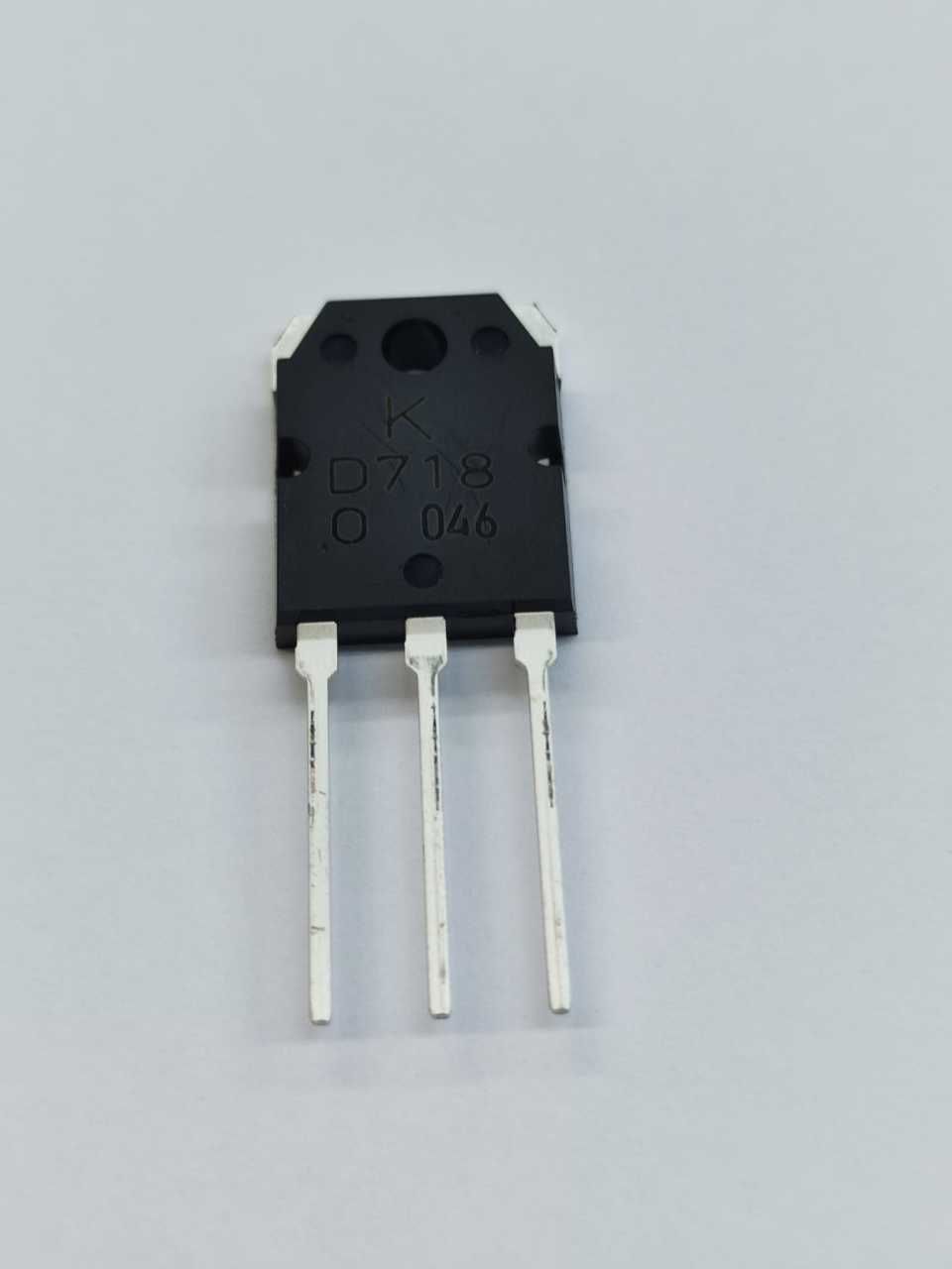 2SD718 - (KTD718)   TO-3P   8A 120V 80W   NPN TRANSISTOR