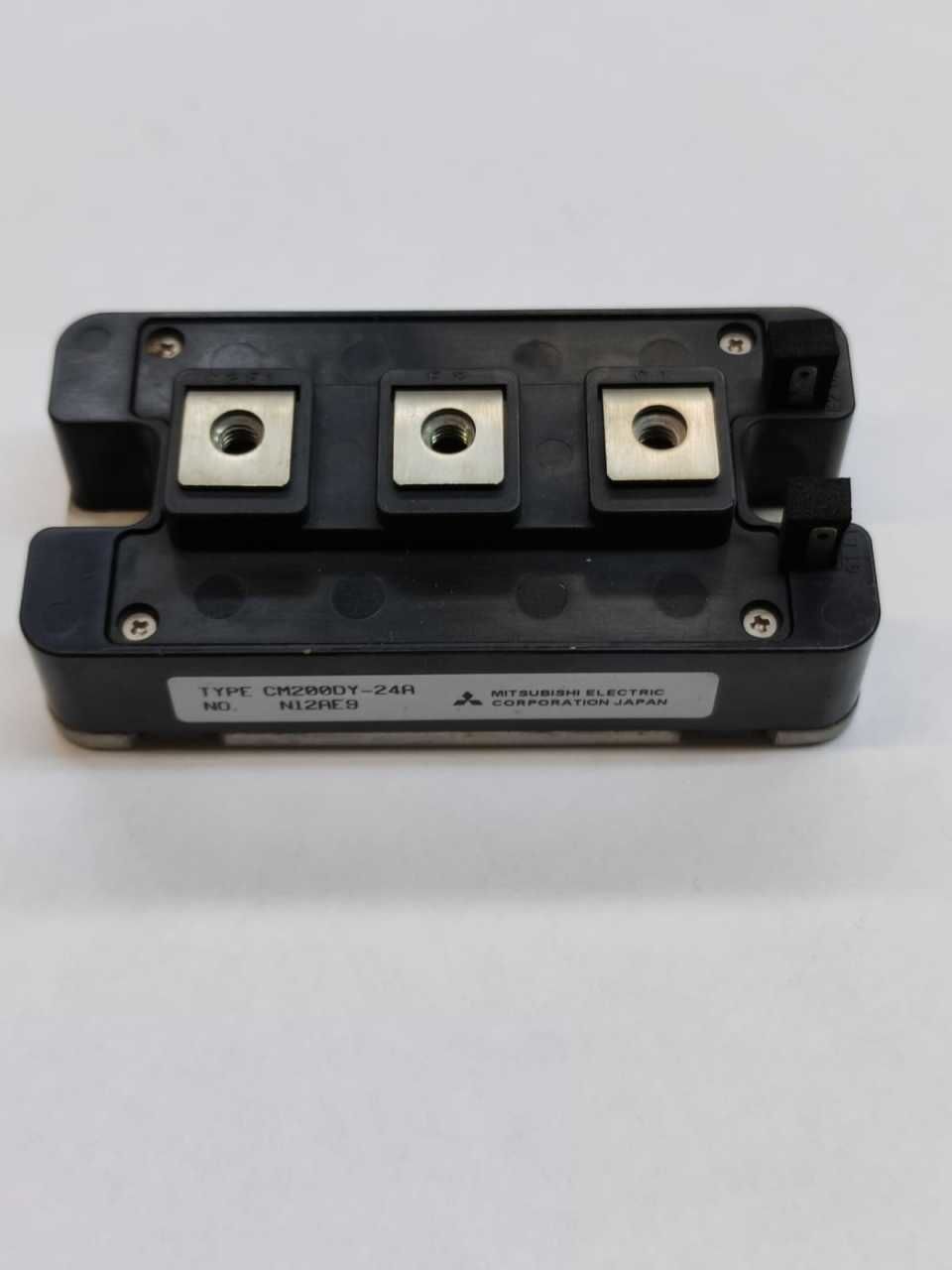 CM200DY-24A     200A 1200V    IGBT MODULE